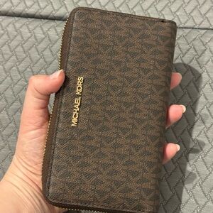 Michael Kors Dark Brown Zip Wallet